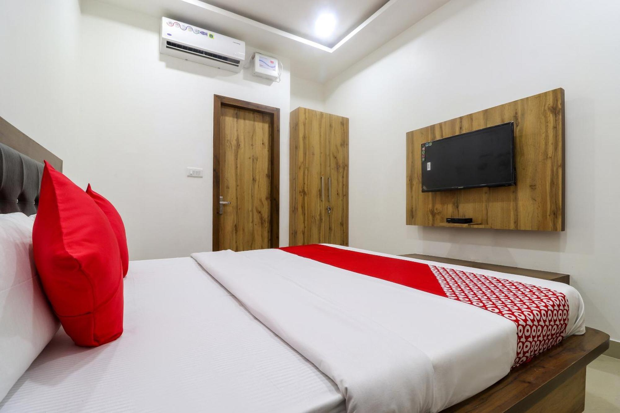Hotel O Vrindavan Inn Near Lulu Mall Bijnaur Kültér fotó